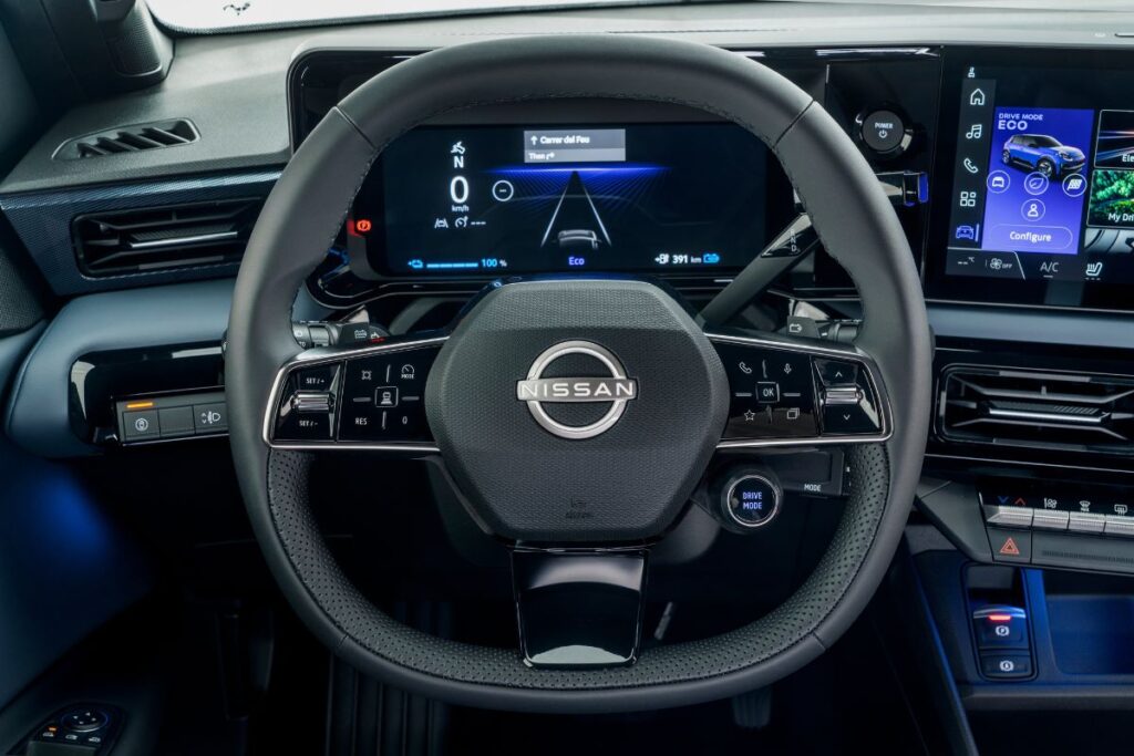 Nissan Micra 100% elétrico chega no fim do ano 8 Nissan Micra