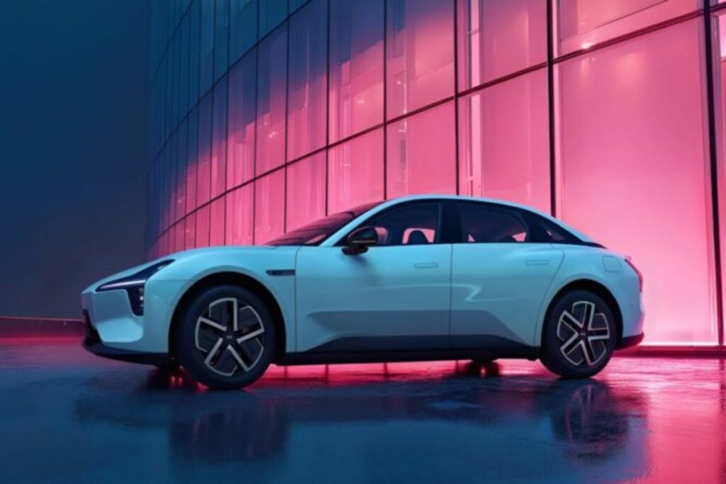 Xpeng lança o Mona M03 Max já a pensar no mercado global 4 Xpeng Mona M03 Max