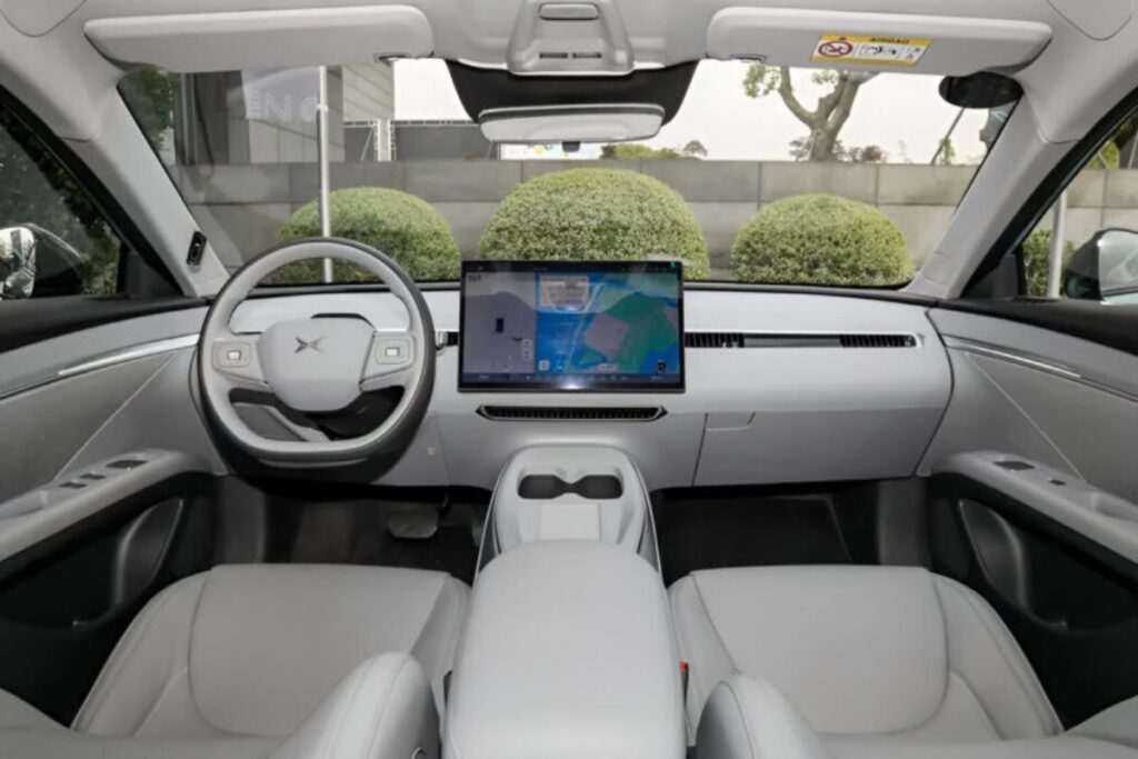 Xpeng lança o Mona M03 Max já a pensar no mercado global 5 Xpeng Mona M03 Max