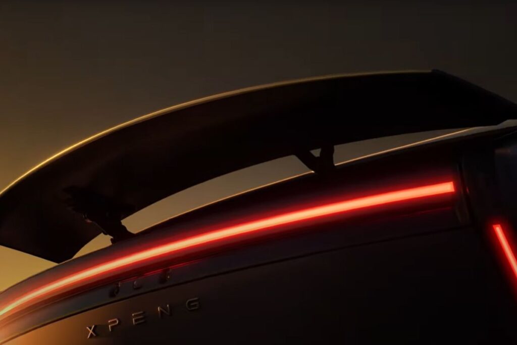 Novo Xpeng P7 com primeiras fotos oficiais 7 novo Xpeng P7 spoiler