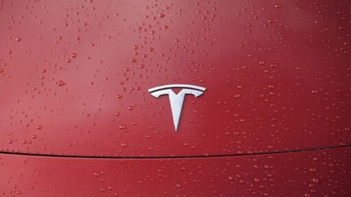 A queda da Tesla: de 1ª a 5ª no mercado português em abril 7 queda da Tesla