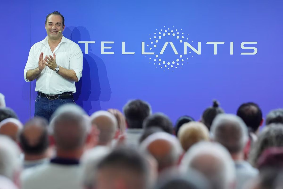 Stellantis revê plano estratégico de longo prazo 2 Plano Estratégico Antonio Filosa