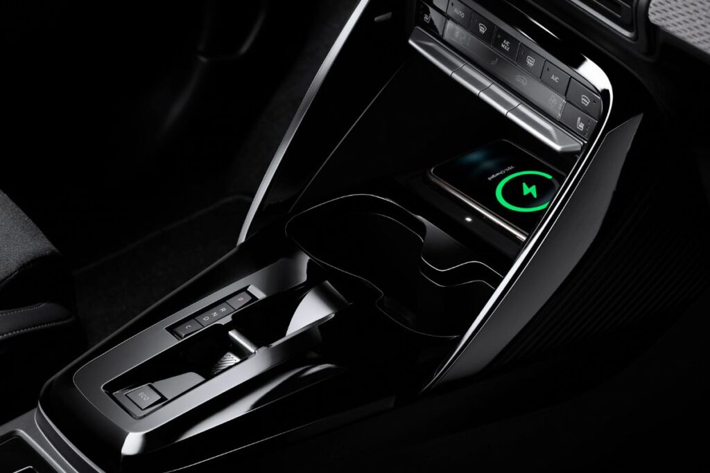 Citroën ë-C3: custou, mas foi 8 Citroen e C3 consola