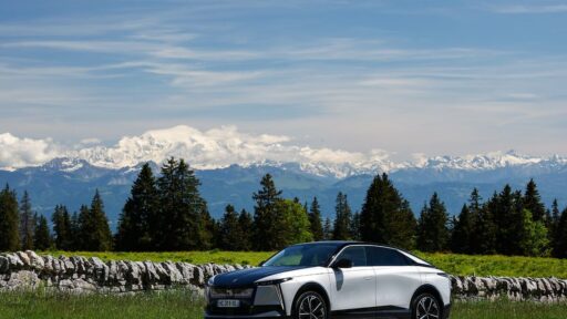 DS Nº8 já pode ser encomendado: conheça todos os preços 27 DS Nº8