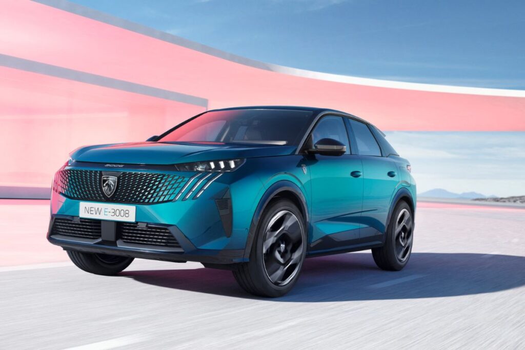 Peugeot E-3008: cordeiro em pele de lobo 4 E-3008
