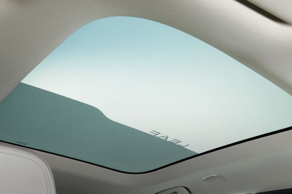 Nissan Leaf de terceira geração vai ter versão para a Europa 5 Nissan LEAF