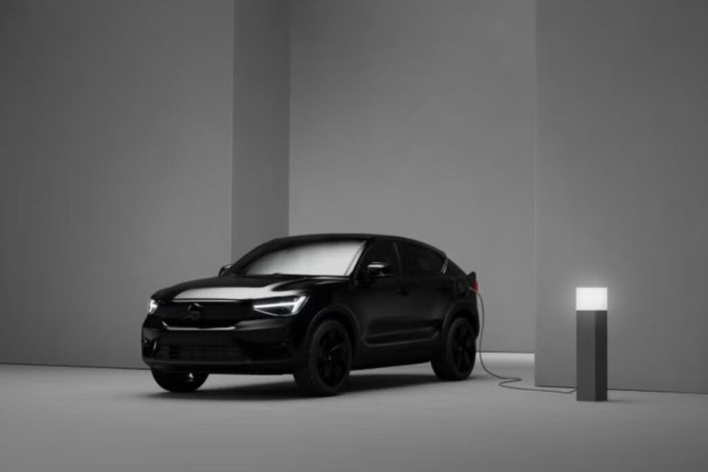 Volvo EC40 Black Edition: o oposto de ser discreto 3 EC 40 Black Edition