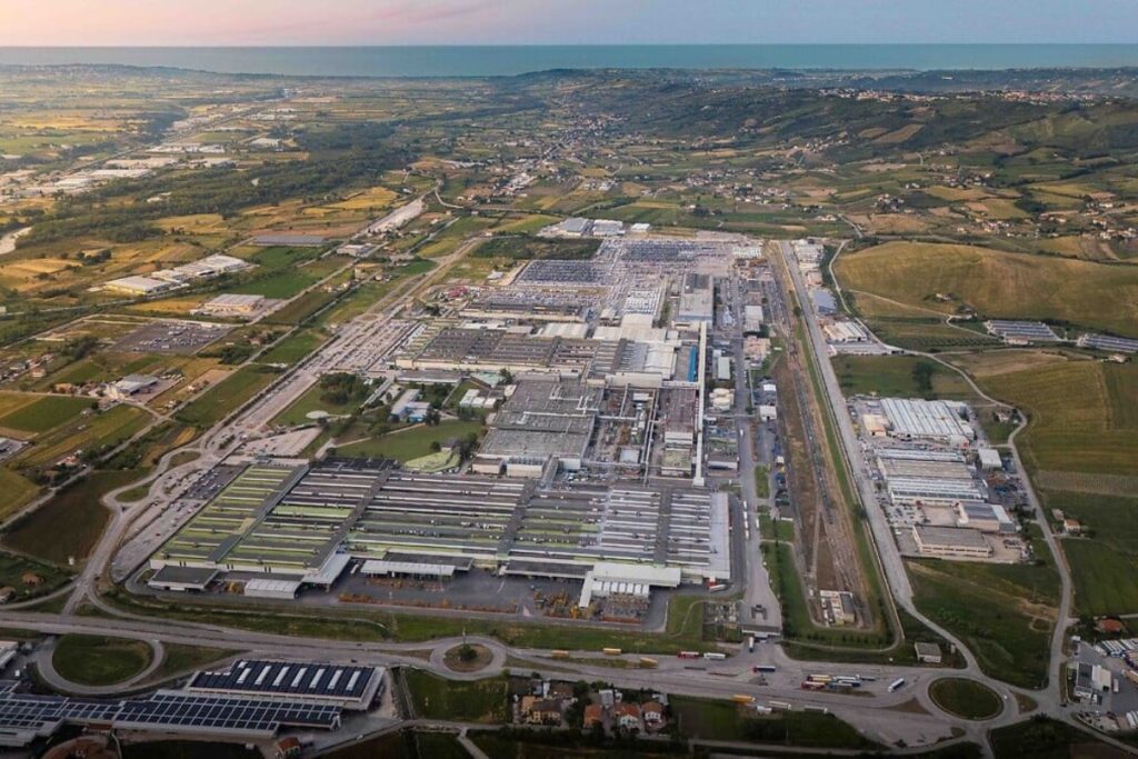 Stellantis começa produção do Cargo Box BEV na fábrica de Atessa 6 Cargo Box BEV