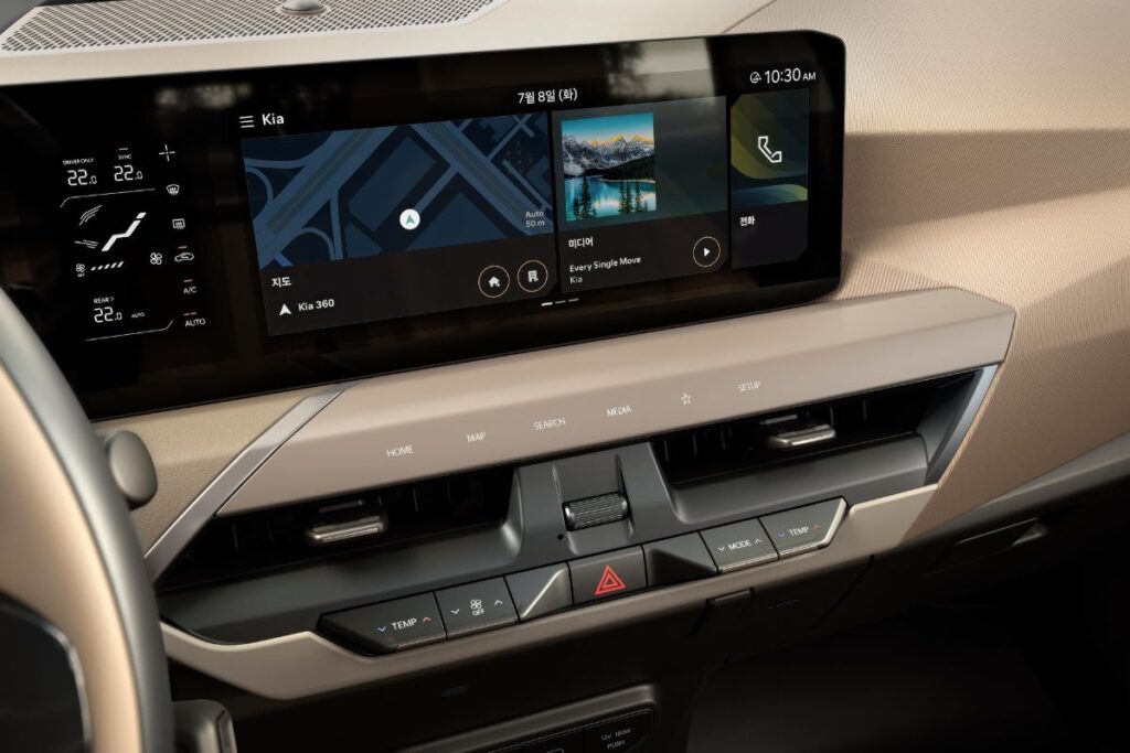 Kia EV5 chega à Europa com ambições de liderança no segmento 7 Kia EV5 interior ecra