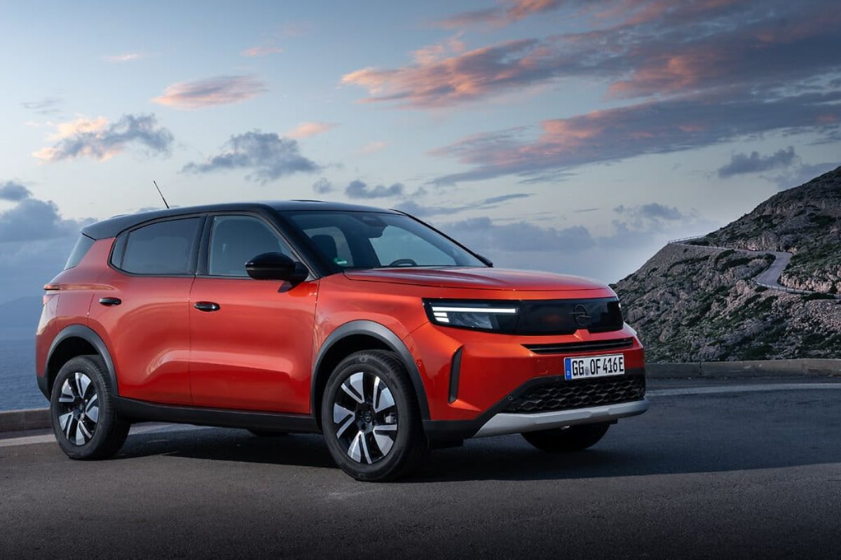 Opel Frontera Electric ganha 100 km de autonomia com nova versão 2 Opel Frontera