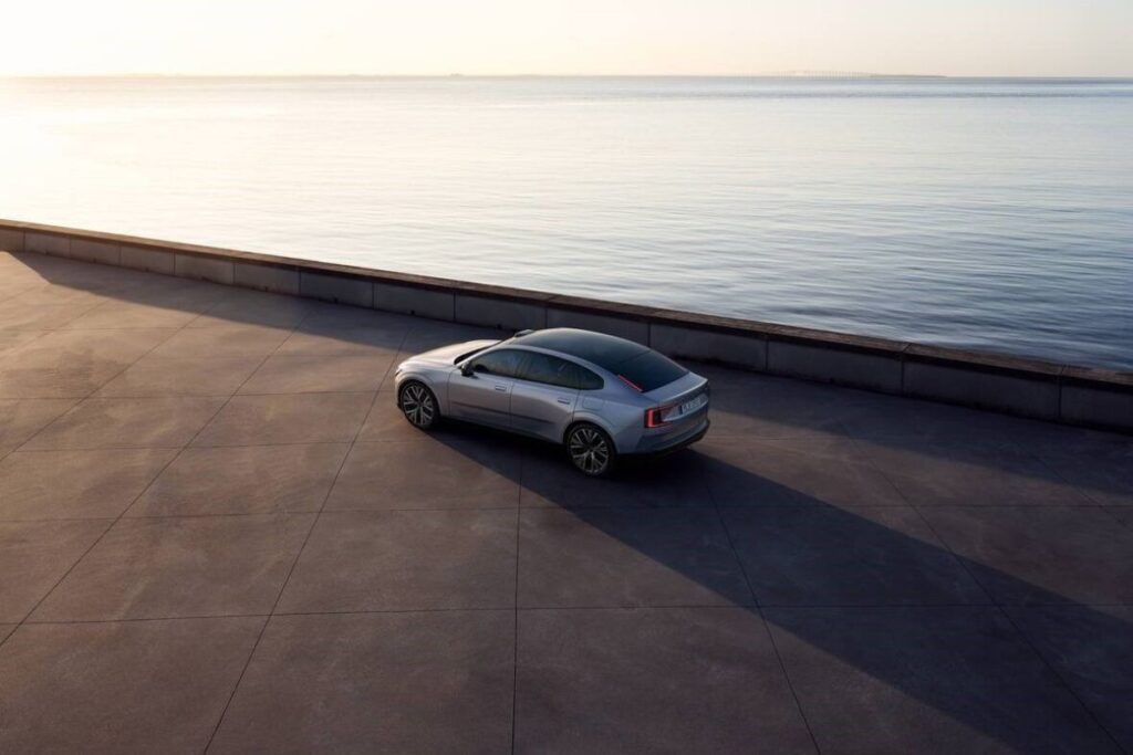 Volvo ES90: o elétrico premium tem a menor pegada carbónica da marca 3 ES90