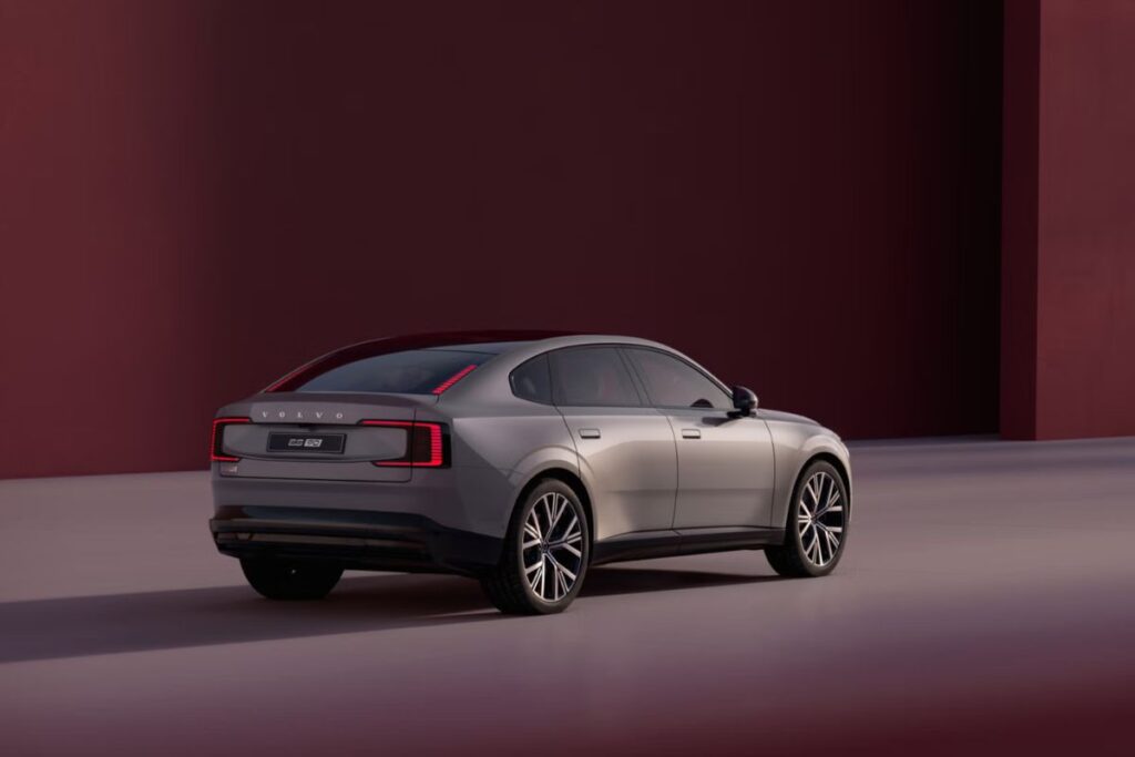 Volvo ES90: o elétrico premium tem a menor pegada carbónica da marca 4 ES90