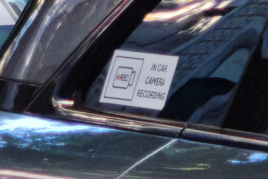 Novo Xpeng G9 apanhado em testes de condução autónoma em Lisboa 5 Xpeng G9 aviso