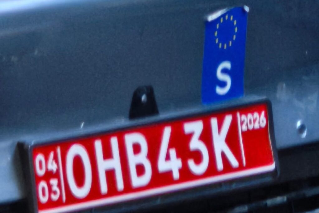 Novo Xpeng G9 apanhado em testes de condução autónoma em Lisboa 6 Xpeng G9 matricula sueca