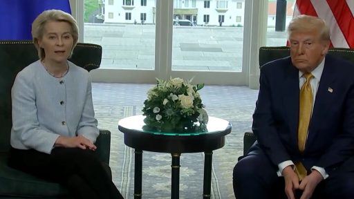 Acordo EUA–UE trava guerra comercial: tarifa de 15% alivia pressão sobre construtores automóveis 6 Acordo EUA UE