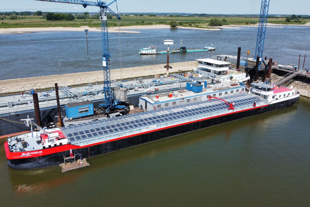 Blue Marin navega com propulsão solar integrada 2 propulsão solar Blue Marin