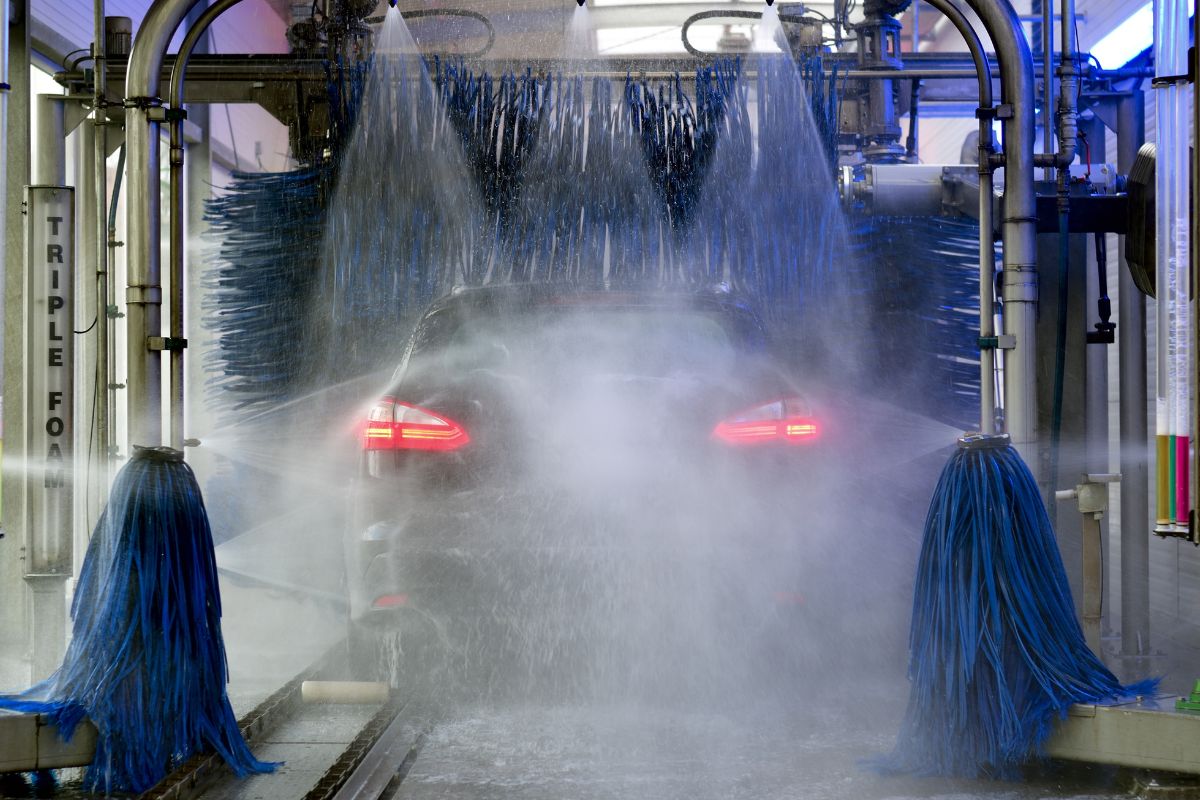 O EV pode carregar à chuva: 10 mitos sobre carros elétricos que estão errados 2 mitos