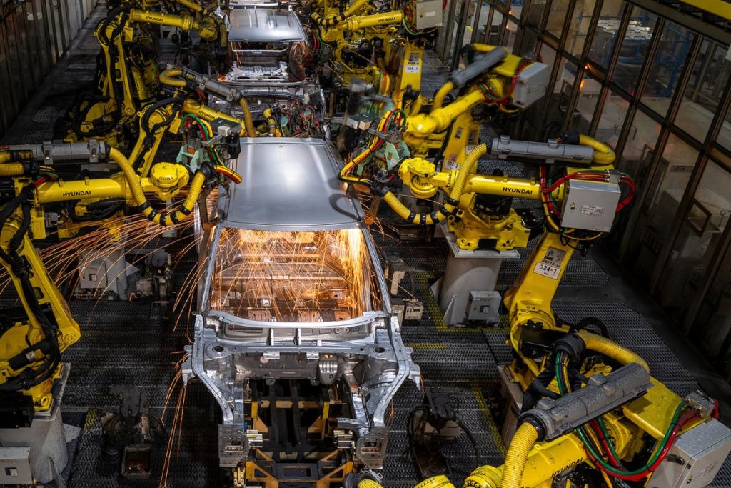 Primeiros Kia EV4 produzidos na Europa já saíram da linha de montagem 3 Kia EV4 Europa