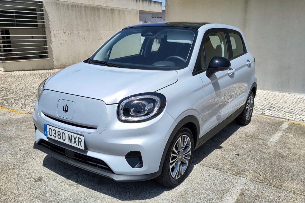 Os 7 carros elétricos mais baratos em Portugal até 25.000€ 12 Leapmotor T03