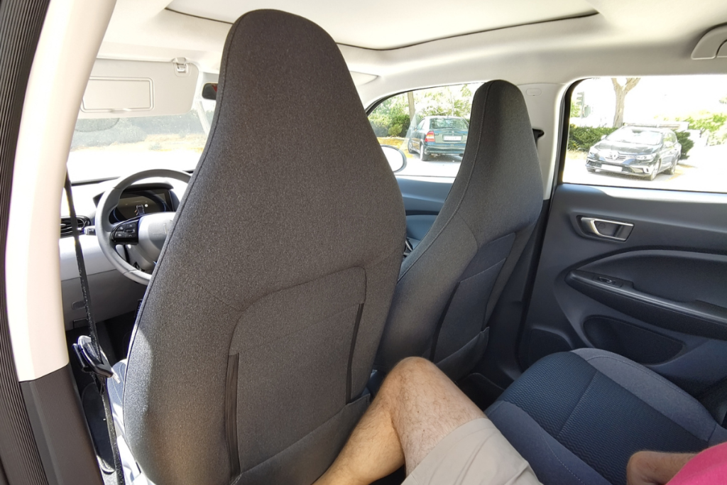 Leapmotor T03: o EV sem concorrência 5 Leapmotor T03 espaco traseira