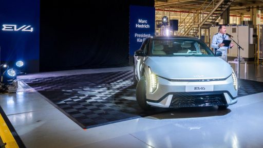 Kia: Alterar as metas de emissões de CO2 "vai custar-nos uma fortuna" 10 CEO Kia Europa sobre metas de emissões