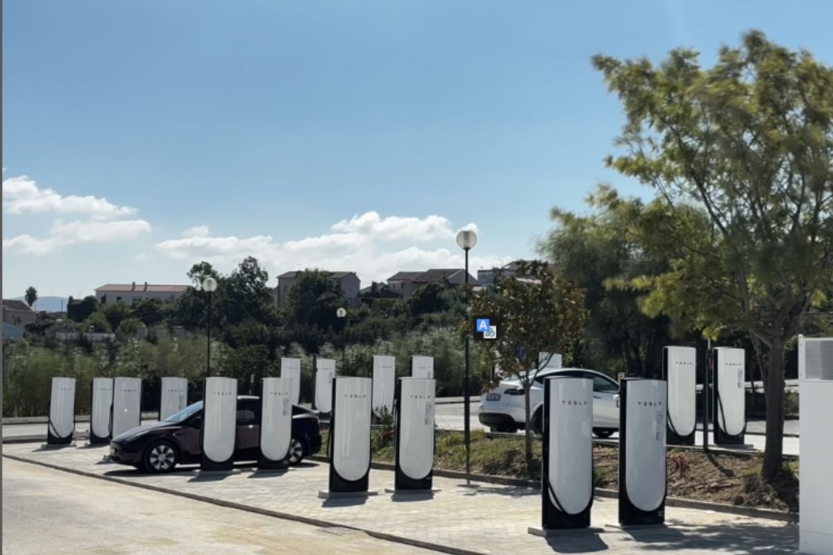 Tesla Supercharger da Mealhada é o maior do Sul da Europa 2 Supercharger Mealhada