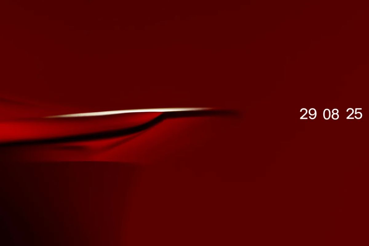 “Spoiler alert”: Tesla promete novidade esta sexta-feira 2 Imagem teaser da Tesla com spoiler traseiro, sugerindo o lançamento do Model Y Performance