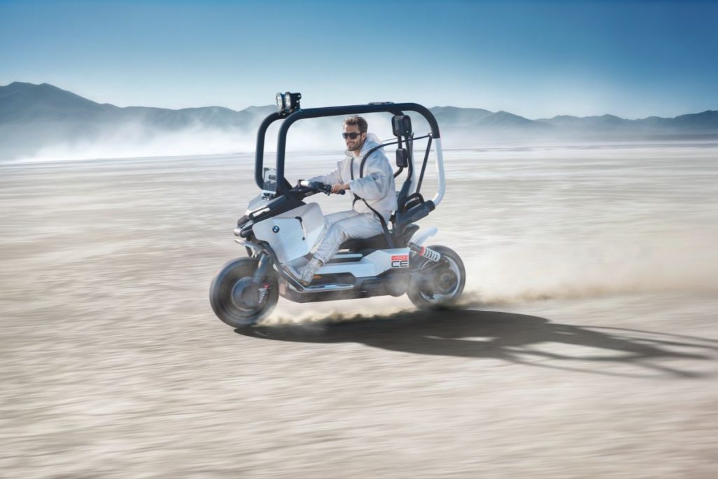 Vision CE: Mota elétrica da BMW tem gaiola e cintos de segurança 3 BMW Motorrad Vision CE