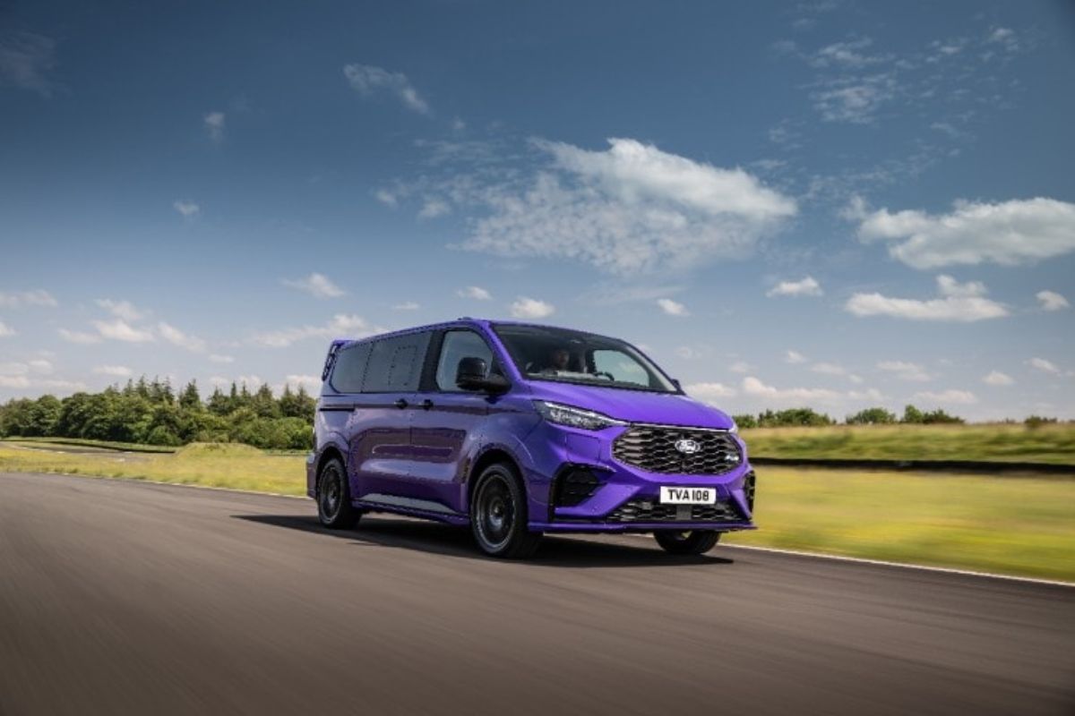 Ford E-Tourneo Custom MS-RT tem ADN de competição 2 Ford E‑Tourneo Custom MS‑RT