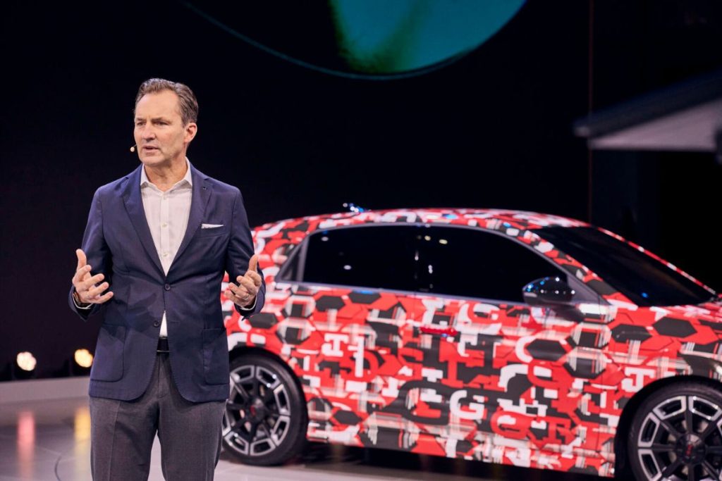 Os desafios e estratégias dos construtores europeus 4 construtores europeus Oliver Blume