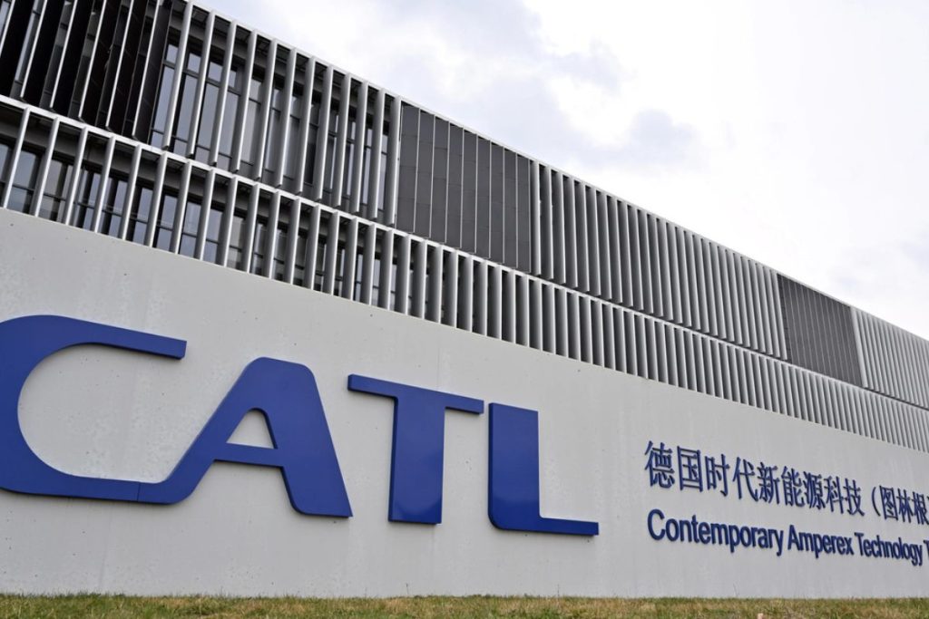 Flotilha da BYD com capacidade para 1 milhão de carros por ano 6 fábrica de baterias CATL