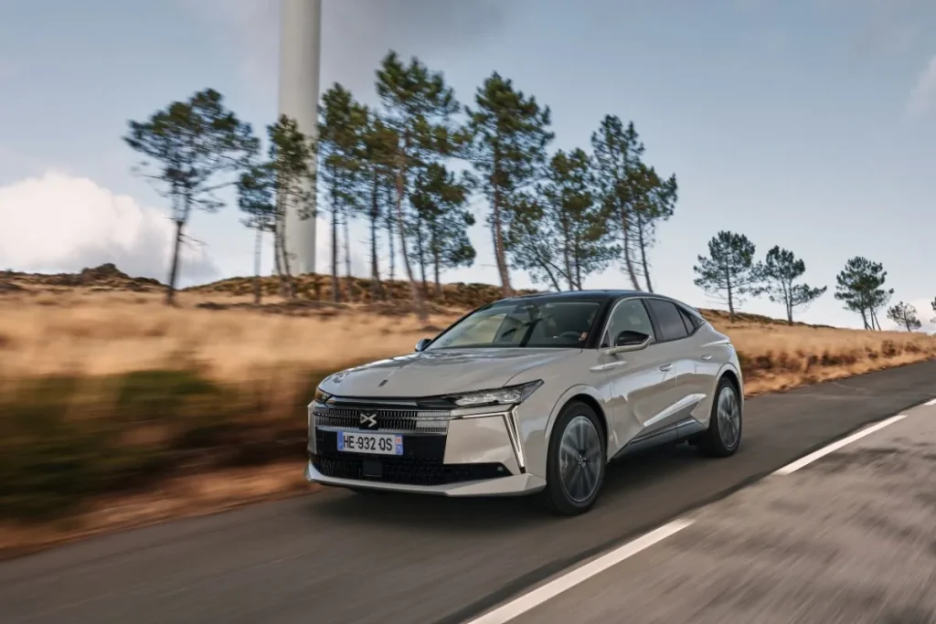 DS Nº4 E-Tense: SUV compacto chega a Portugal já este mês 3 DS Nº4 E-Tense design