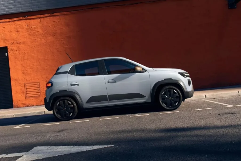 Dacia Spring ganha músculo com dois novos motores 3 Dacia Spring mantém-se como o carro elétrico mais barato do mercado