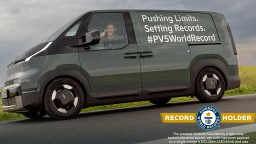 Kia PV5 Cargo entra no Guiness: 693 quilómetros com carga máxima 9 Kia PV5 Cargo