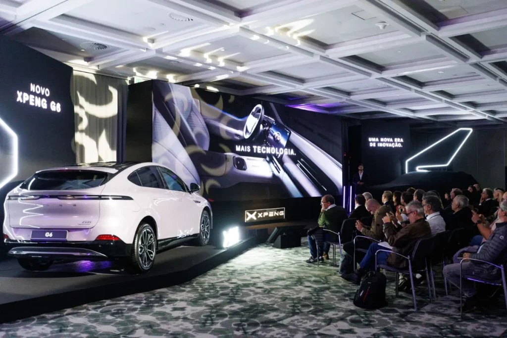 Novos Xpeng G6 e G9 carregam dos 10 aos 80 em 12 minutos 3 Xpeng G6 apresentado a jornalistas