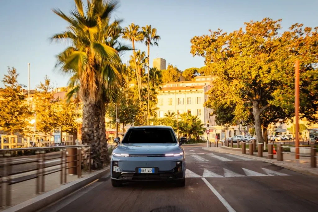 Leapmotor B10 chega com preço-canhão de 27.600 euros 7 Leapmotor B10 em Cannes