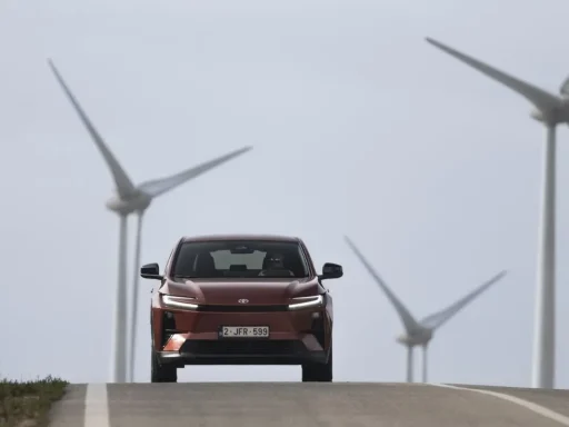 Toyota bate recorde na Europa: 25.640 carros elétricos em três meses 3 Toyota C-HR+