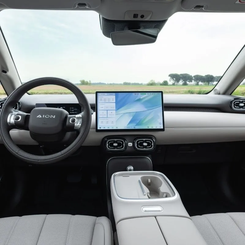 AION UT: hatchback da GAC chega a Portugal até ao verão 7 Aion UT interior