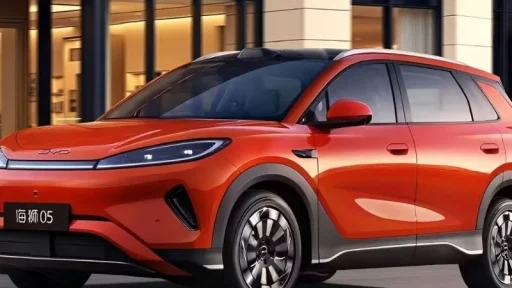 BYD Sealion 05 EV: novo SUV compacto lançado na China com 630 km de autonomia 8 BYD Sealion 05