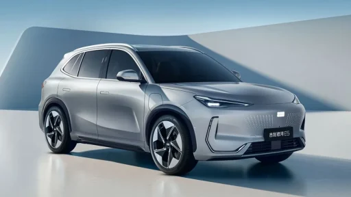 Geely E5: SUV compacto chinês chega em maio a Portugal 10 O Geely E5 é um SUV compacto