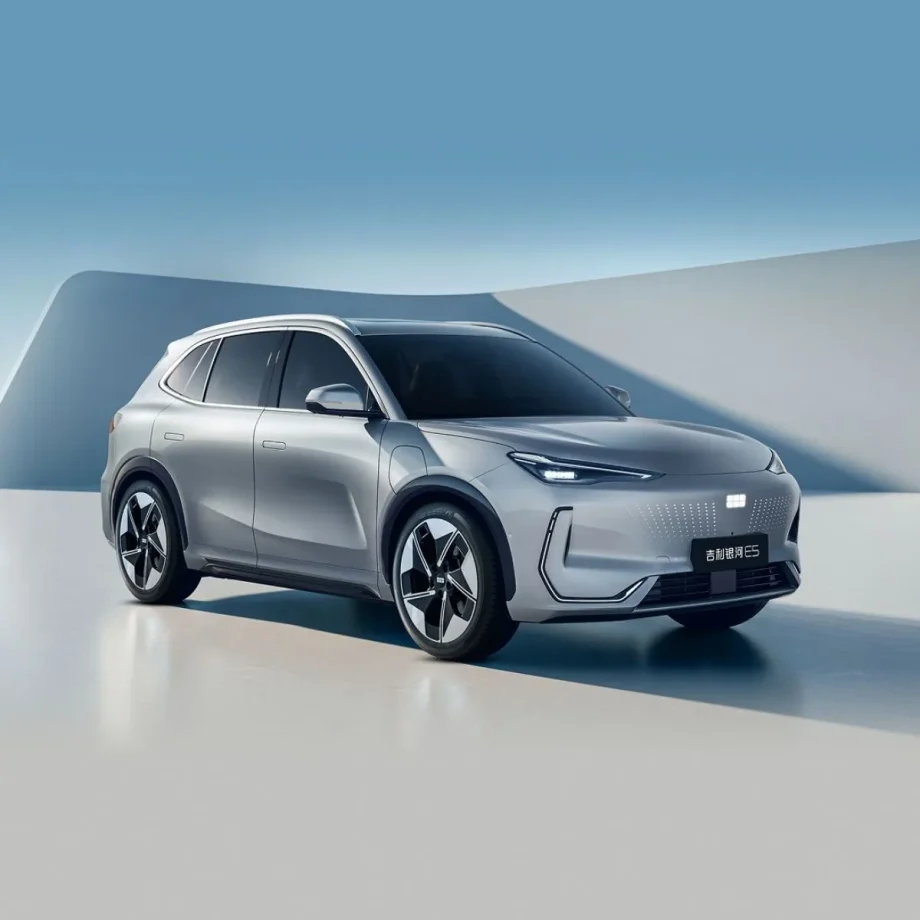 Geely E5: SUV compacto chinês chega em maio a Portugal 2 O Geely E5 é um SUV compacto