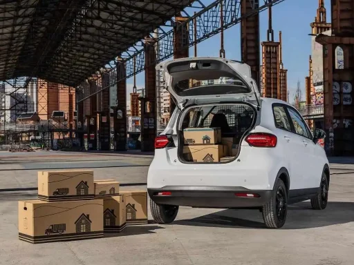 Leapmotor T03 comercial chega a 15.435 euros + IVA 5 Leapmotor T03 comercial com bagageira aberta