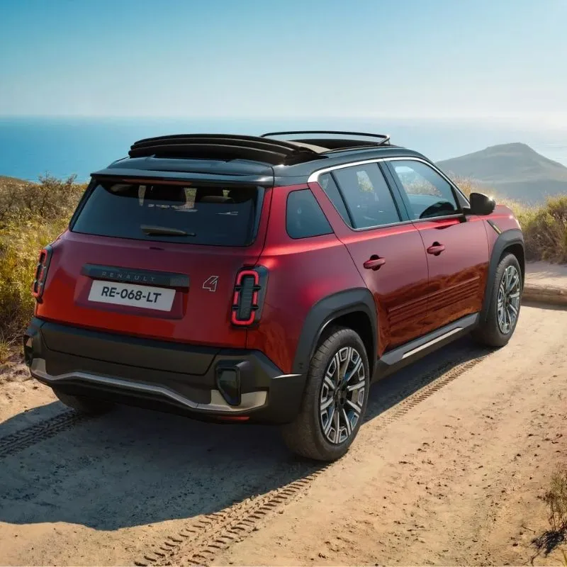 Renault 4 E-Tech Plein Sud com teto de abrir já tem preço 4 O Renault 4 E-Tech com o mar por fundo