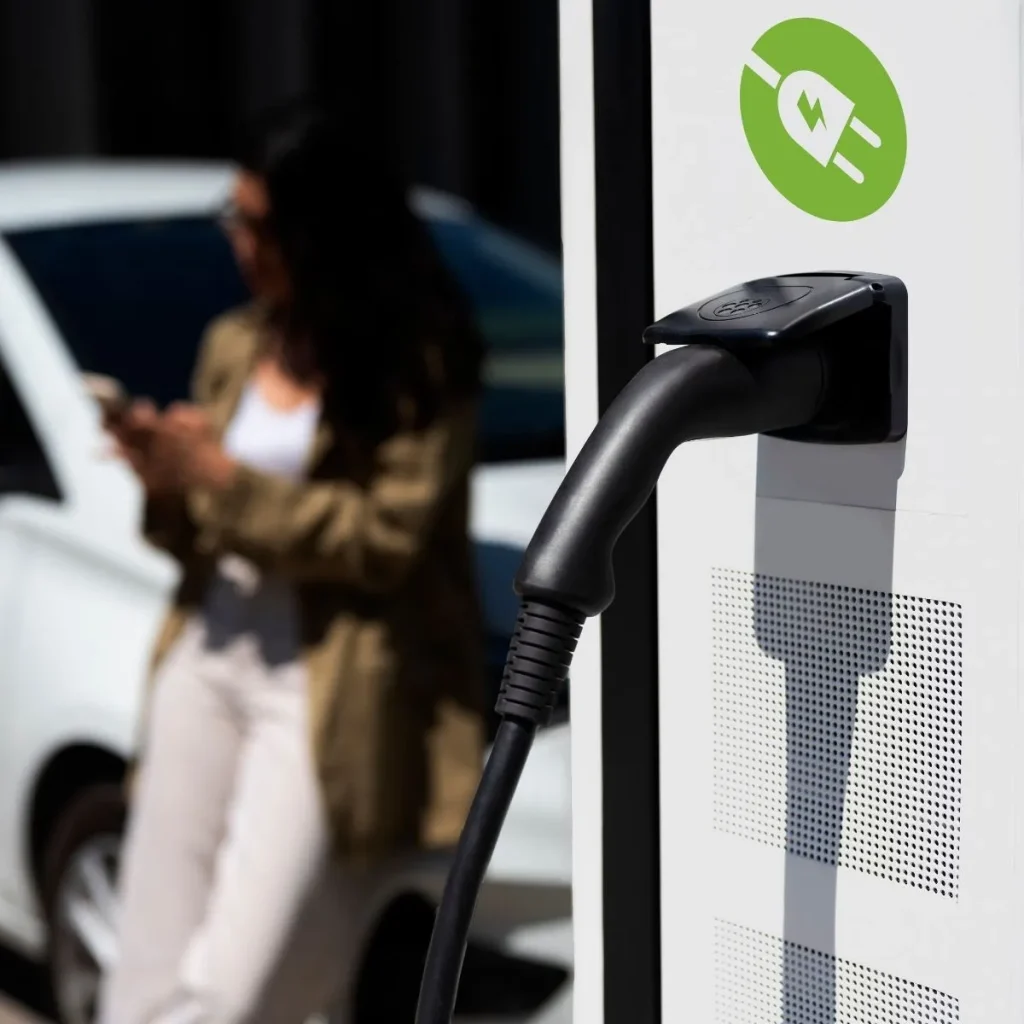 ABB M-Series: 1,2 MW de carregamento em 2 metros quadrados 7 Carros elétricos europa