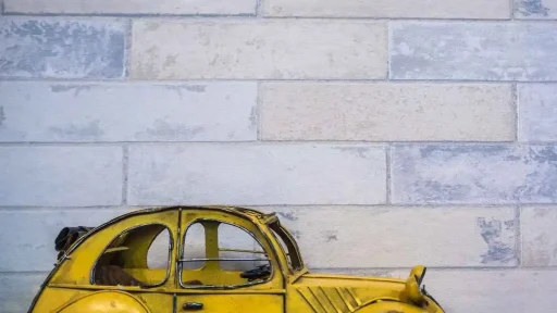 Citroën prepara 2CV elétrico por menos de 15.000 euros 10 O citroen 2C em brinquedo