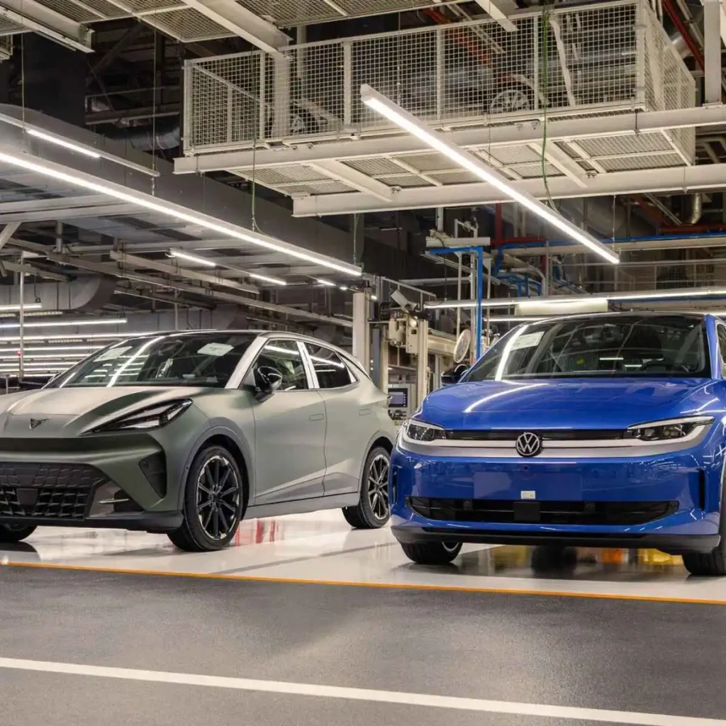 ID. Polo e Cupra Raval entram em produção em Espanha 3 ID.Polo e Cupra Raval na fábrica de Matorell, em Espanha