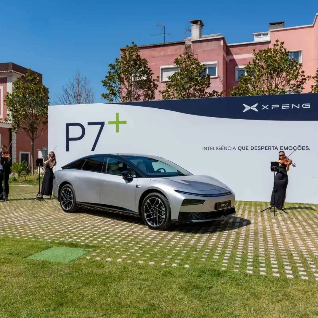 Xpeng P7+ chega a Portugal em três versões até 503 cv 3 Apresentação do Xpeng P7+ ao som de violinos