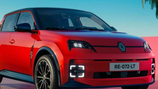 Renault 5 E-Tech troca NMC por LFP na versão de entrada 6 Renault 5 E-Tech vermelho