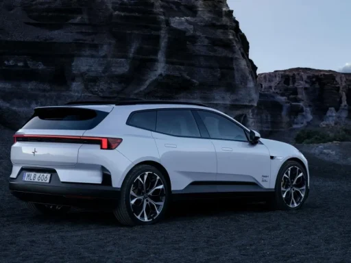 Polestar 4 SUV com vidro traseiro já à venda em Portugal 4 Polestar 4 SUV