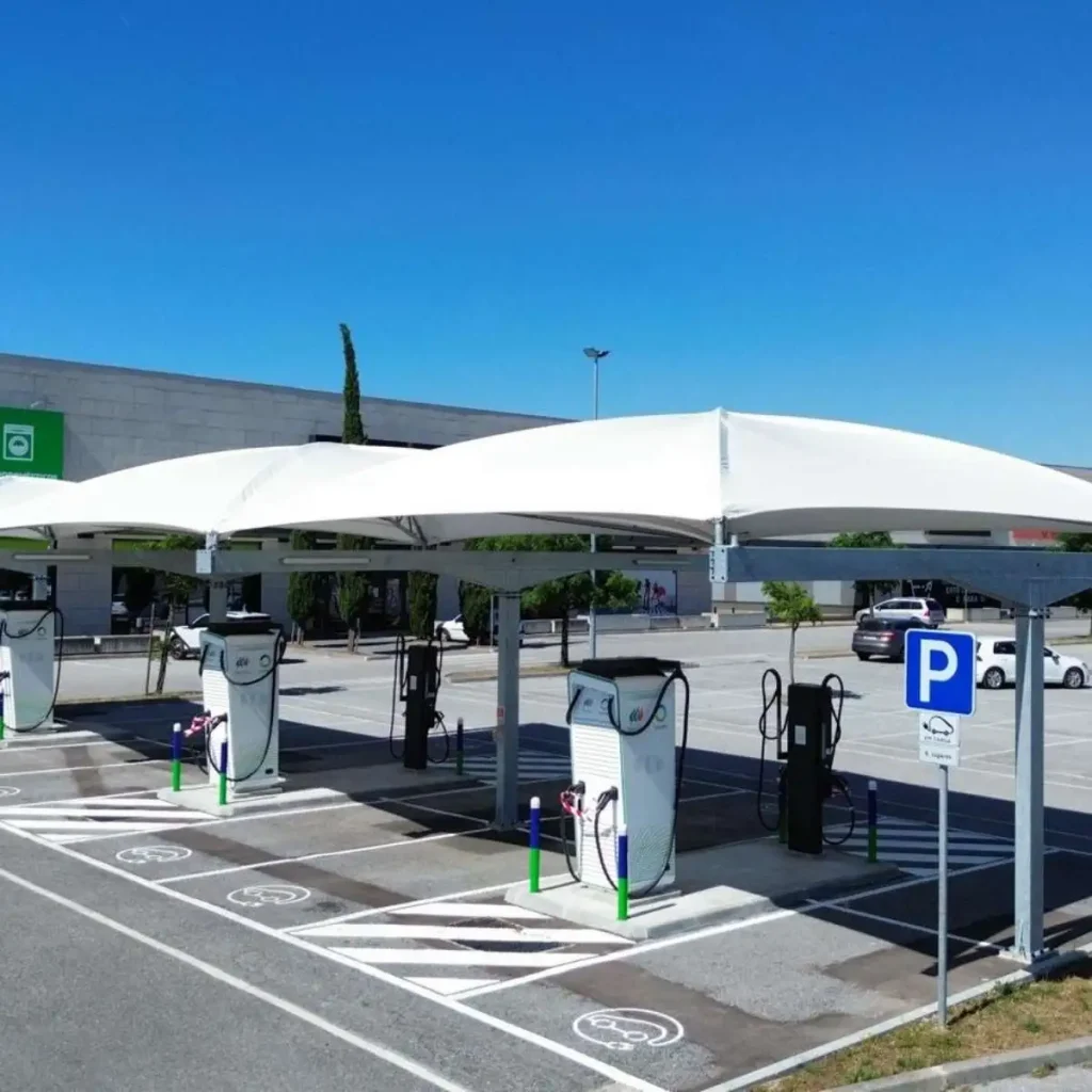 Iberdrola | bp pulse apresenta módulo móvel SKID 4 O novo hub de Évora da Iberdrola | bp pulse